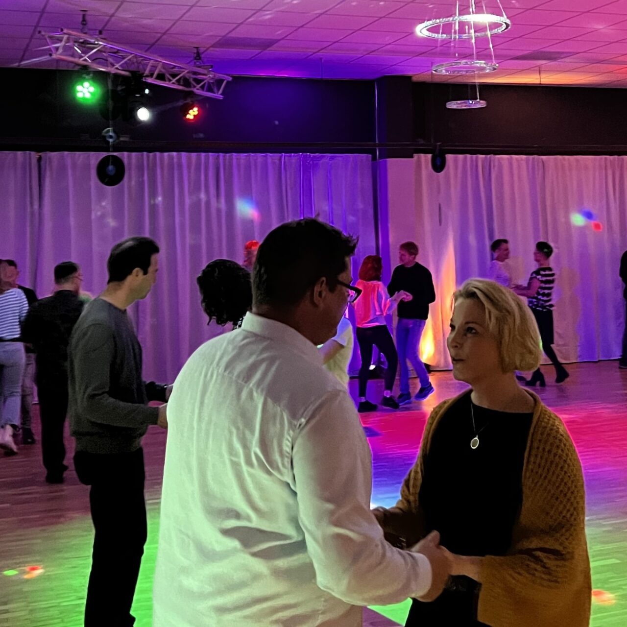 https://tanzkonzept-erfurt.de/wp-content/uploads/2026/06/Grundkurs-2.0-e1780494322953-1280x1280.jpg