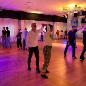 https://tanzkonzept-erfurt.de/wp-content/uploads/2026/07/Latino-Kurs-MHL-300x300.jpg